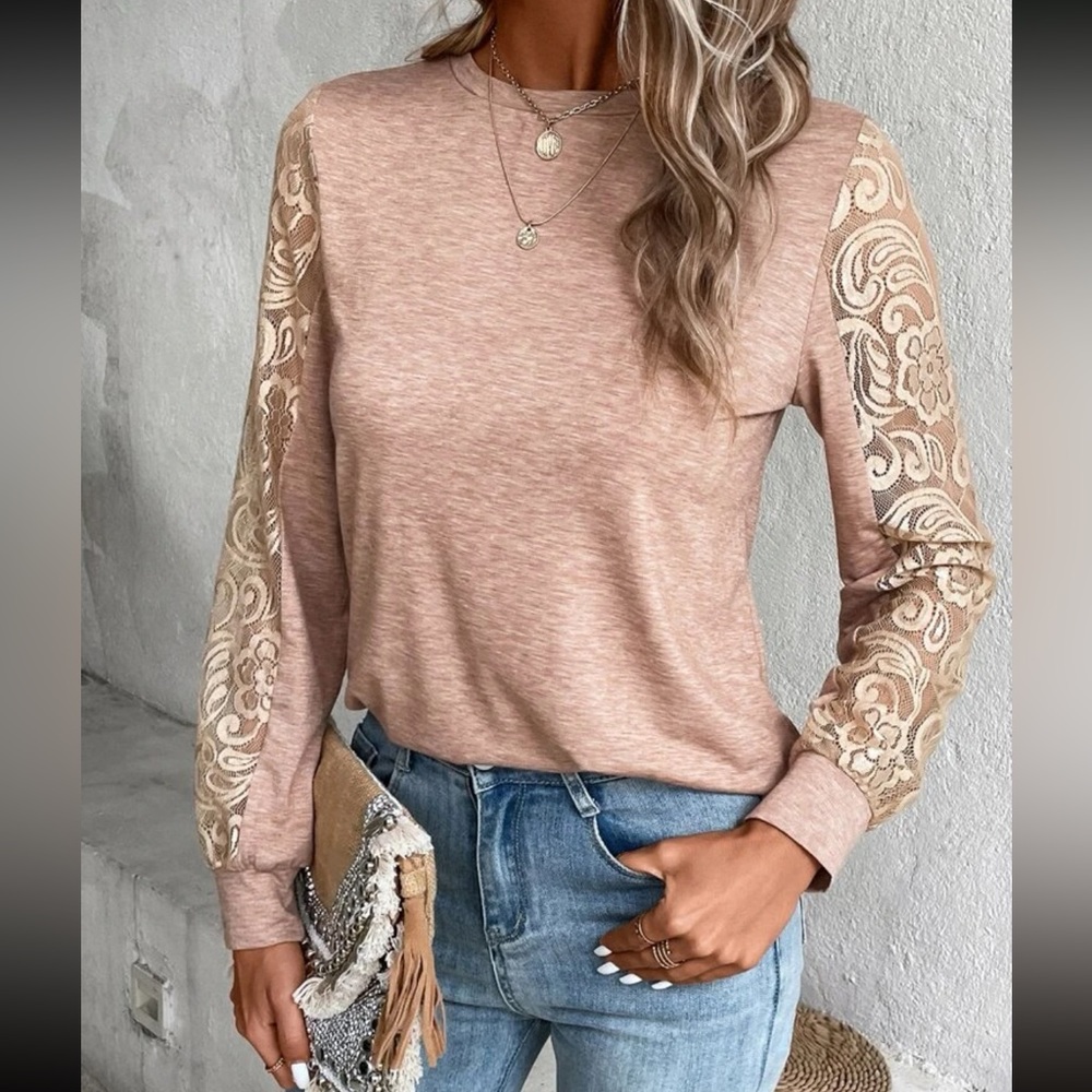 Boho lace lantern sleeve tee
